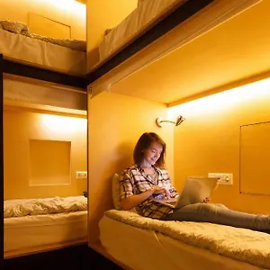 Central Baku Hostel 旅馆 巴库