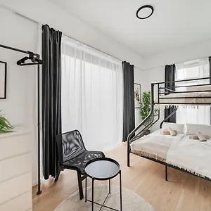 Albergue Chic By Home2, Viena