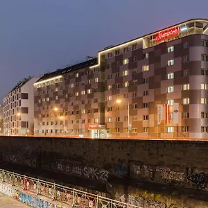 Hotel Hampton By Hilton West, Viena